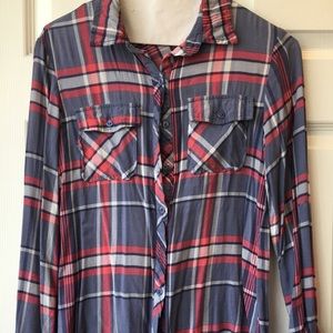 Nice button down blouse.